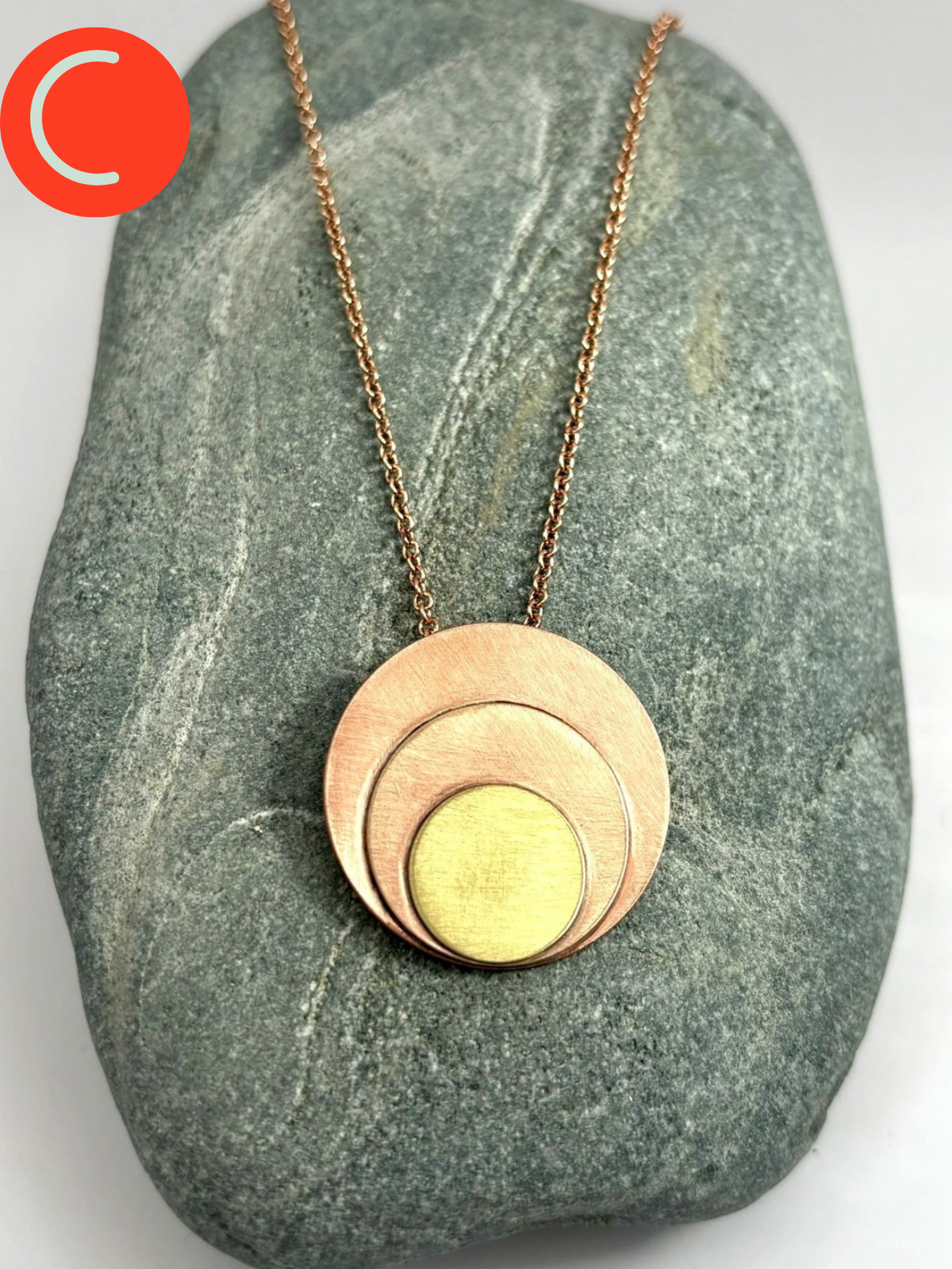 Contrasting Circles Necklace