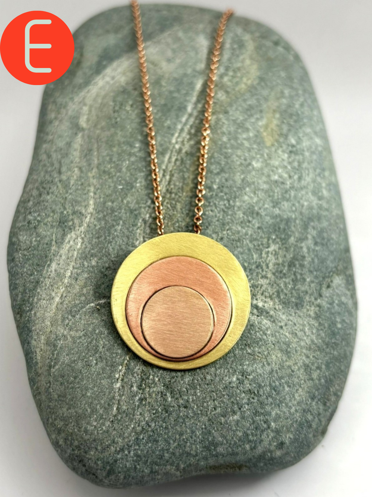 Contrasting Circles Necklace