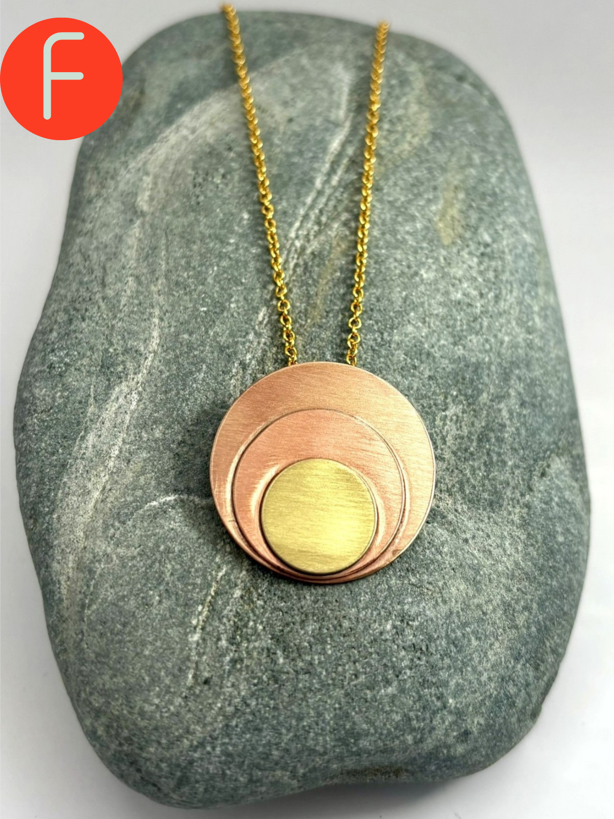 Contrasting Circles Necklace