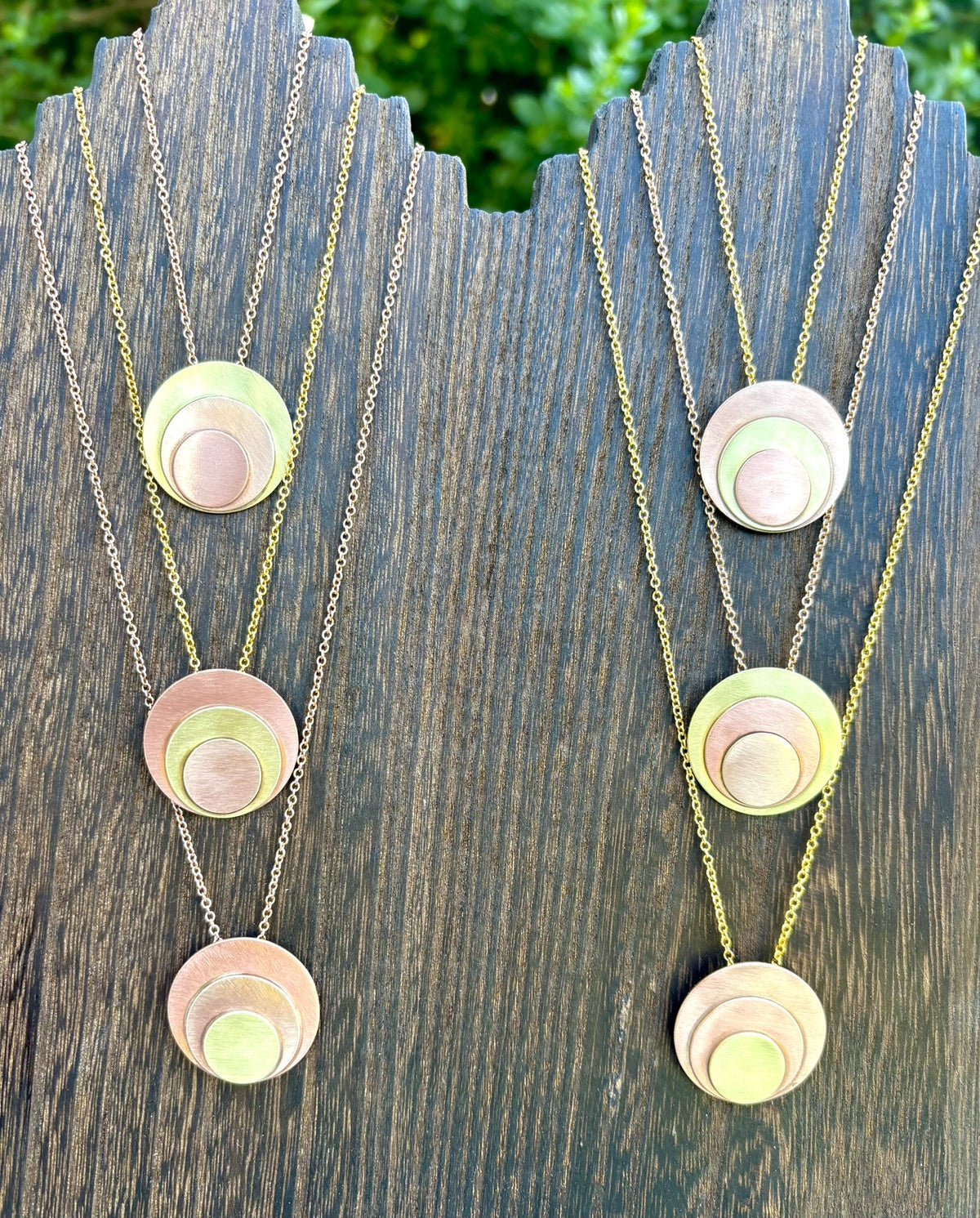 Contrasting Circles Necklace